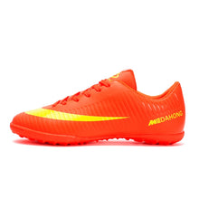 Load image into Gallery viewer, Soccer Shoes for men Kids indoor football Shoes sneakers turf superfly futsal original football boots Comfortable Waterproof